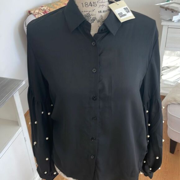 Free Generation Women's Button Down Black Blouse with Pearl Embellishment Small - Picture 9 of 10